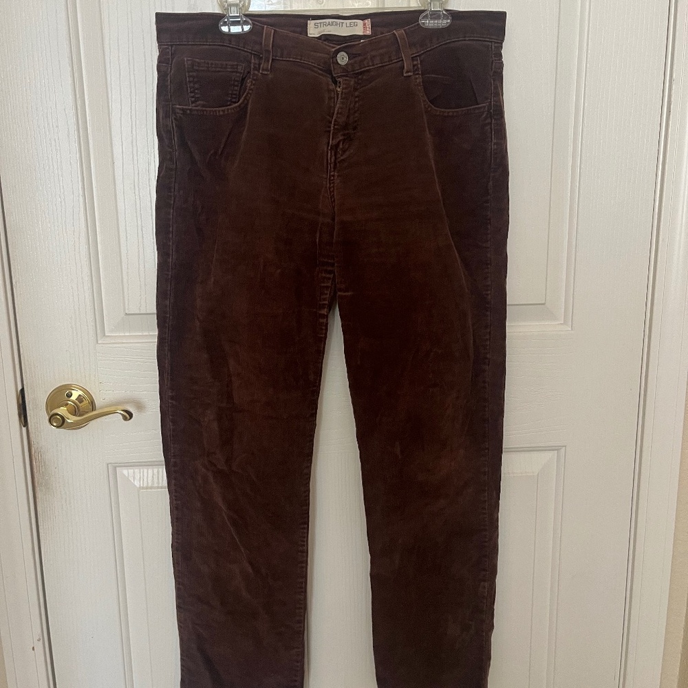 brown low rise corduroy Levi’s jeans